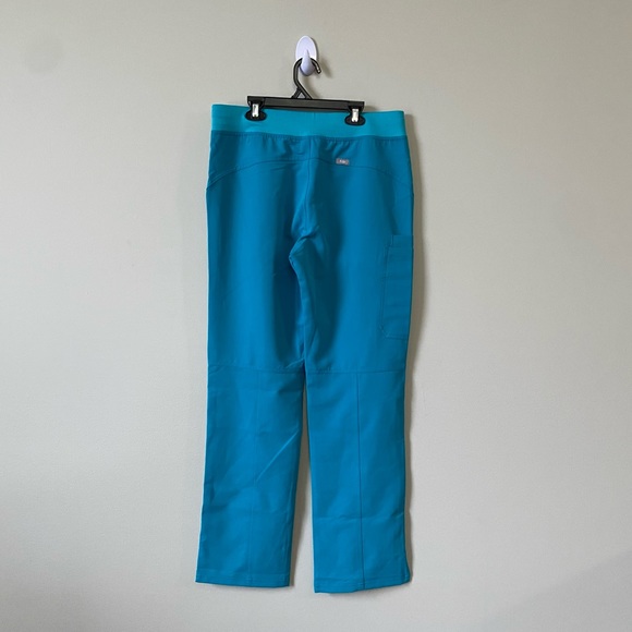 Figs women’s kade pacific blue cargo scrub pants - Picture 4 of 7
